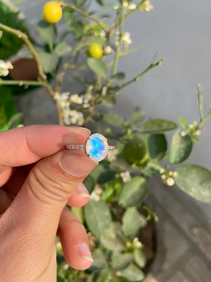 Moonstone Ring - Oval Cut Natural Moonstone